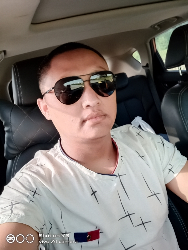 寻缘的第一张照片--百色相亲服务中心