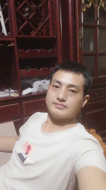 明天遇见你的第一张照片--百色相亲服务中心