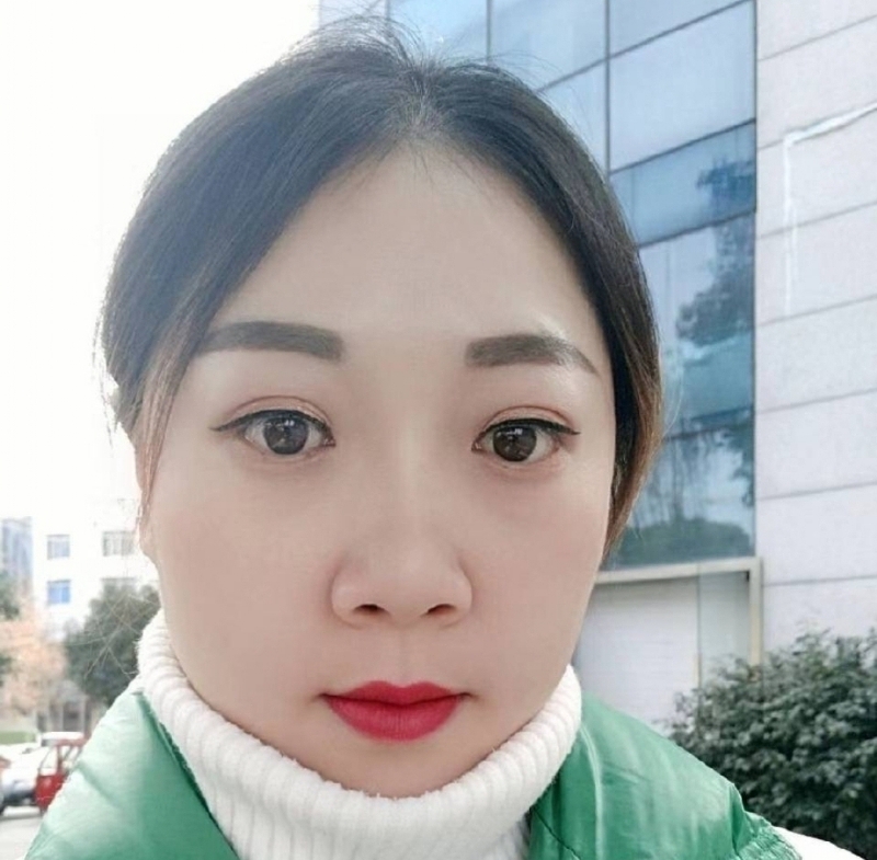 袁芳的第一张照片--百色相亲服务中心