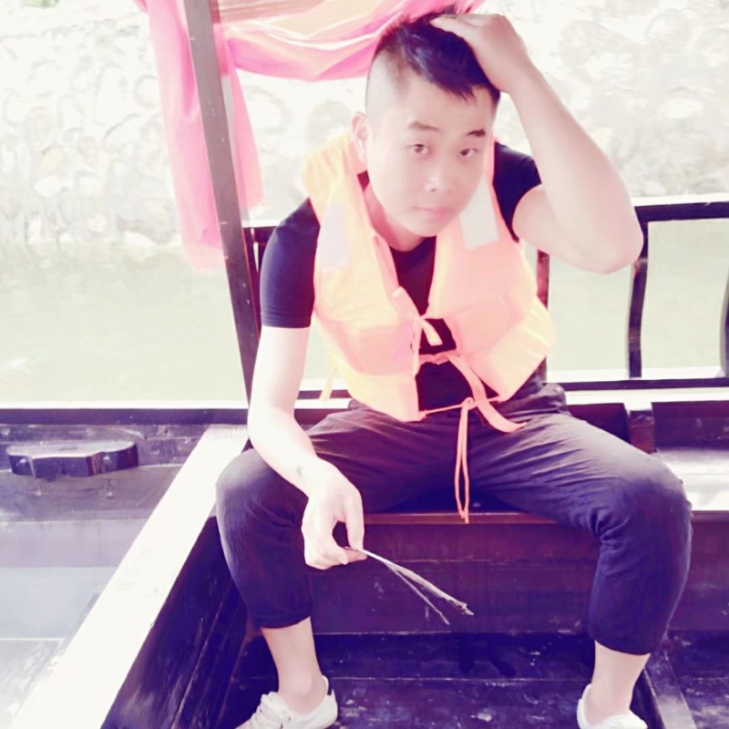 乔七的第一张照片--百色相亲服务中心