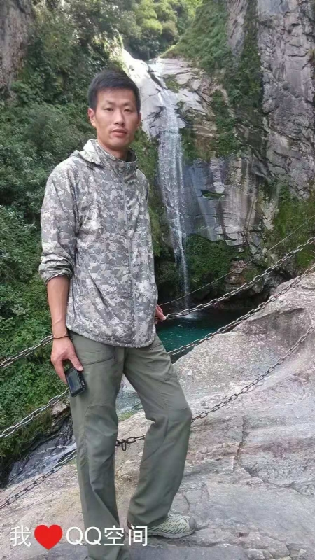 陌颜的第一张照片--百色相亲服务中心