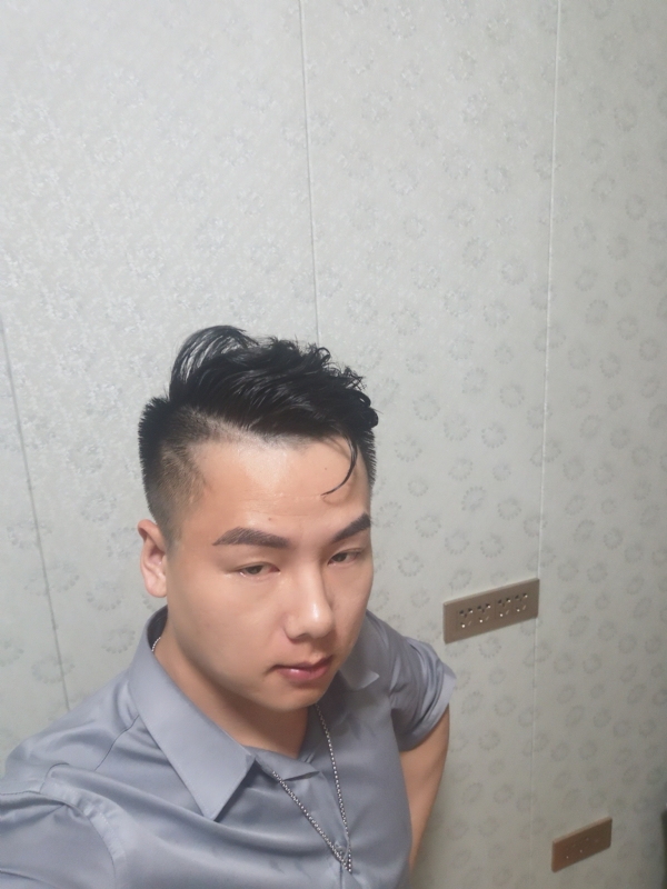 星空的第一张照片--百色相亲服务中心