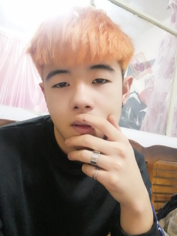 钟宇诗的第一张照片--百色相亲服务中心