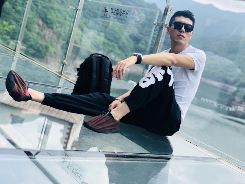 庄周梦蝶的第一张照片--百色相亲服务中心