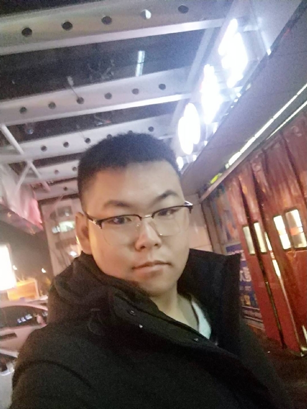 杜跃龙的第一张照片--百色相亲服务中心