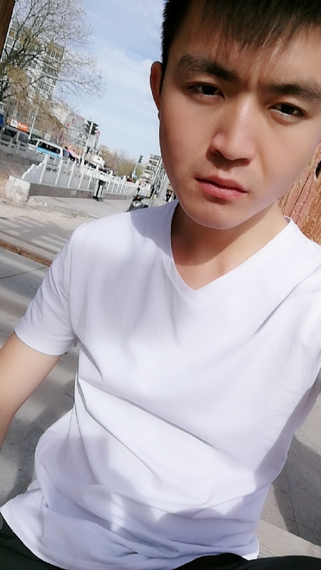 未来可期的我的第一张照片--百色相亲服务中心