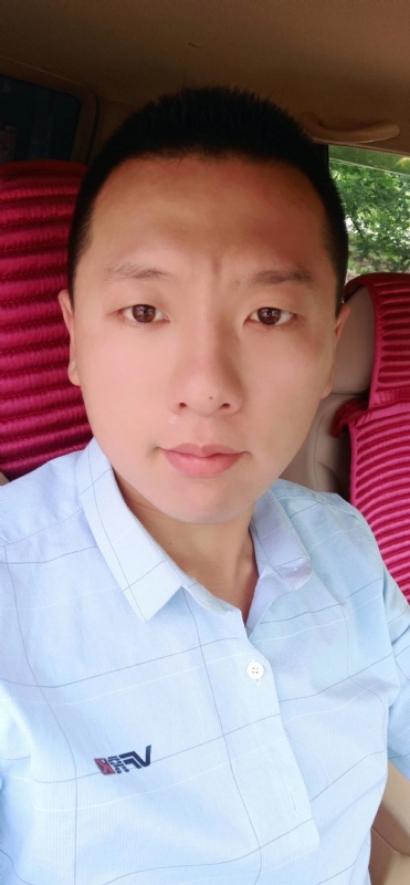 霄上的第二张照片--百色相亲服务中心