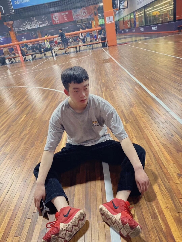 mjjeje的第一张照片--百色相亲服务中心