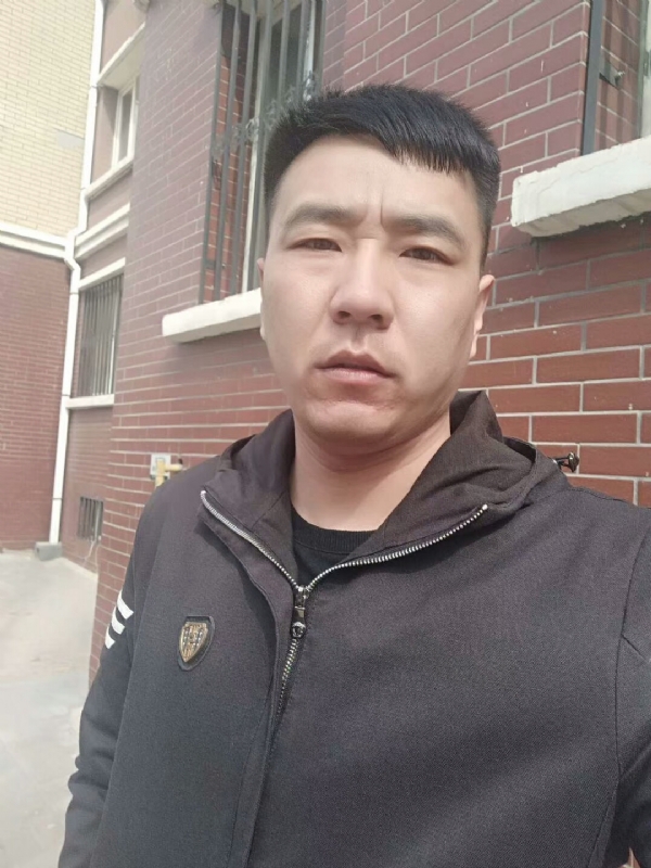 谁伴我闯荡的第一张照片--百色相亲服务中心