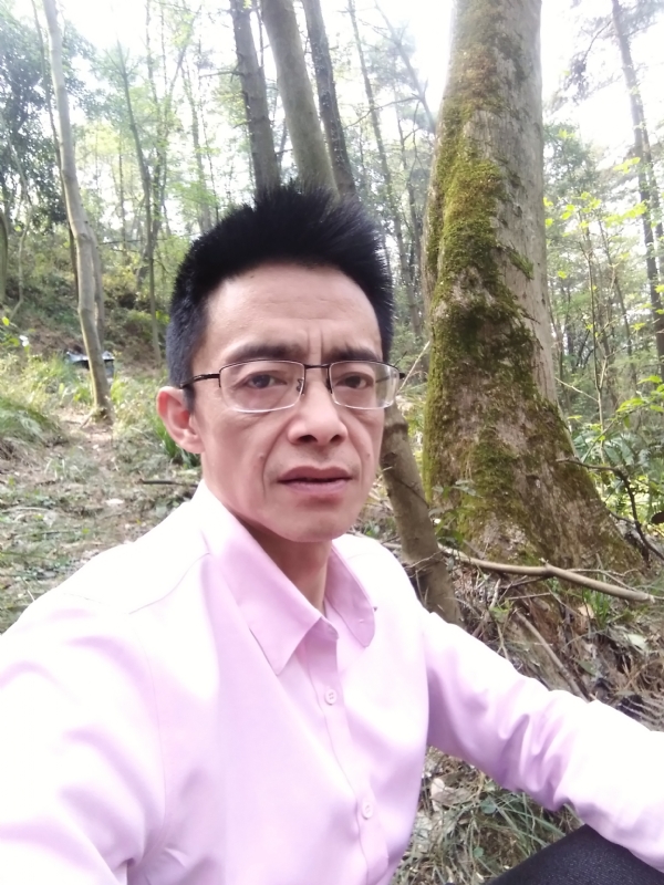 吴彬的第一张照片--百色相亲服务中心