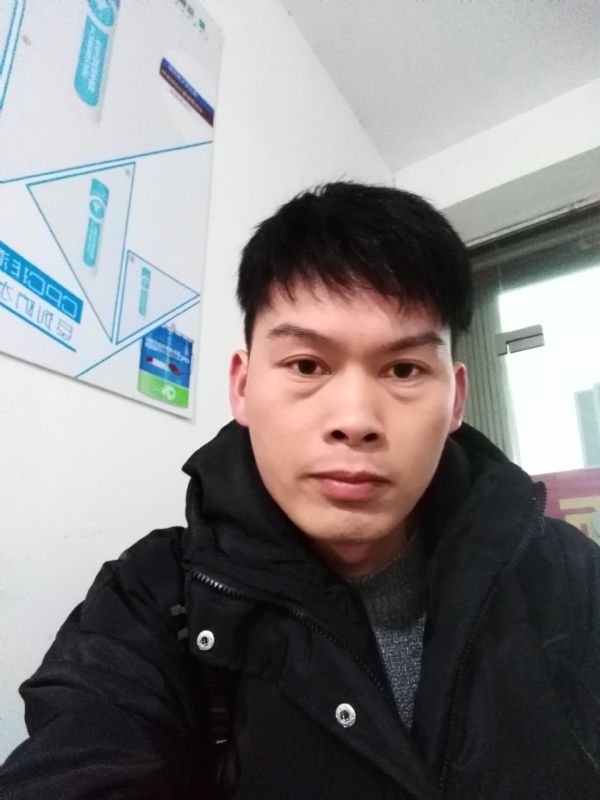 微笑的第一张照片--百色相亲服务中心