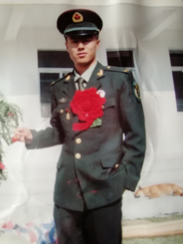 小虎的第一张照片--百色相亲服务中心