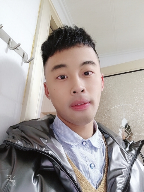 幼稚鬼的第一张照片--百色相亲服务中心