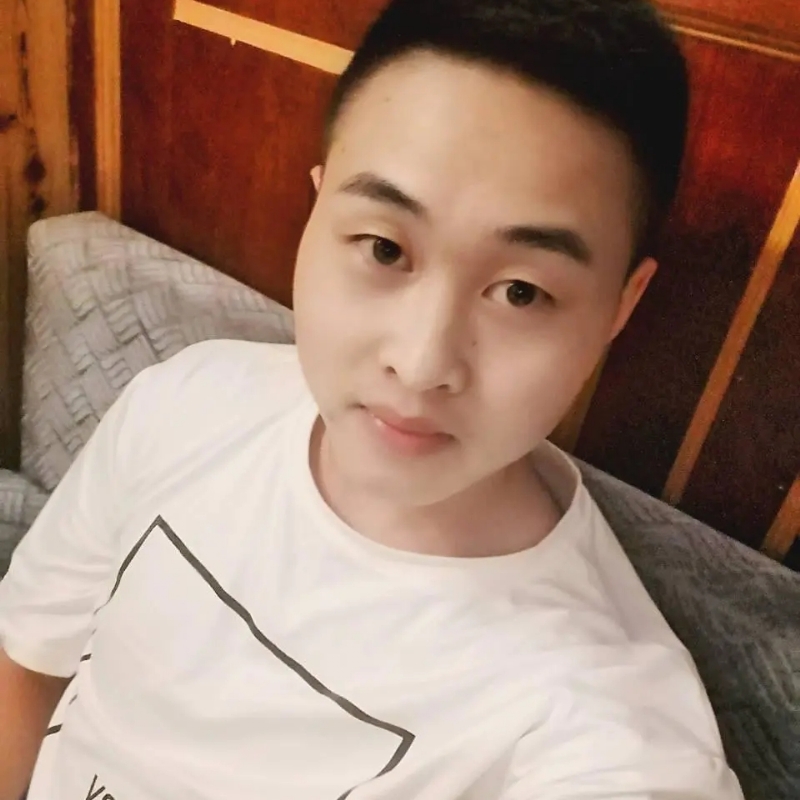 娃娃脸小爸爸的第二张照片--百色相亲服务中心