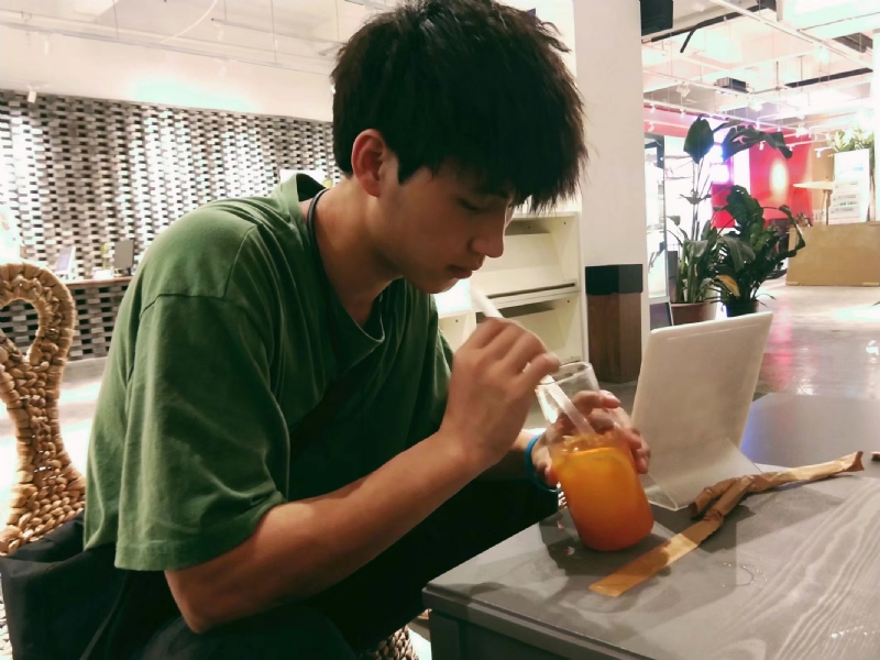 一花一世界的第二张照片--百色相亲服务中心