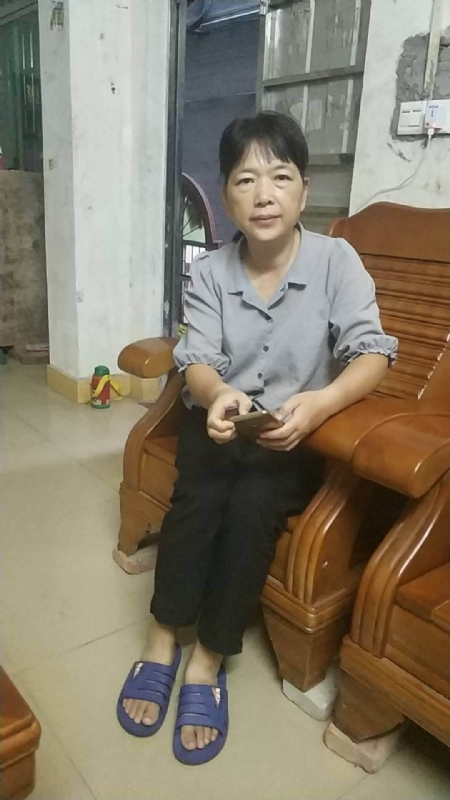 浮萍的第一张照片--百色相亲服务中心