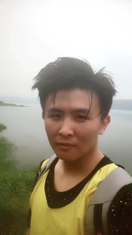 阳光与自由的第一张照片--百色相亲服务中心