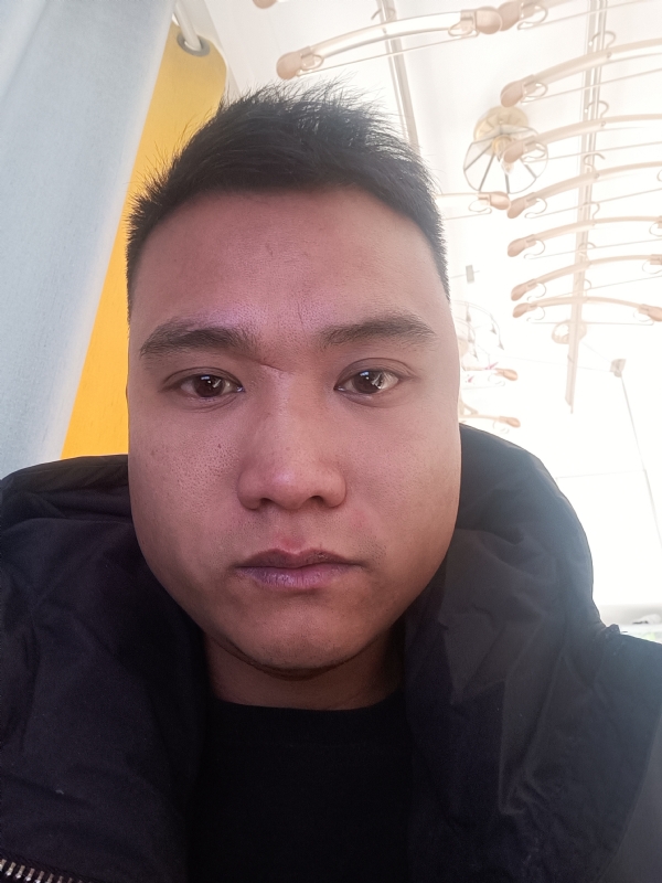 帅的每天被人砍的第一张照片--百色相亲服务中心