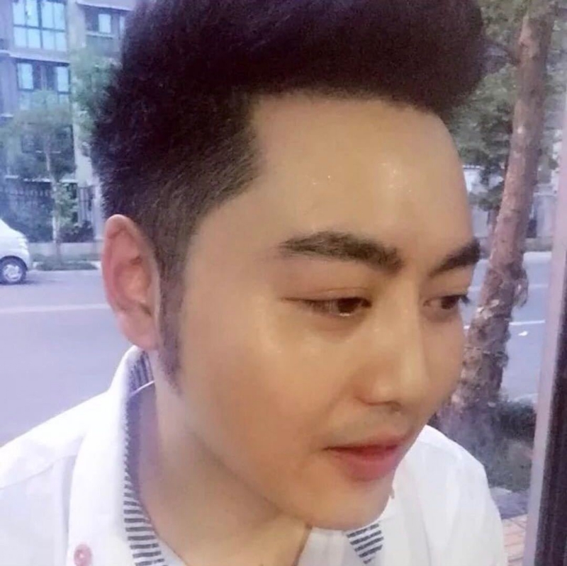 加油吧少年的第一张照片--百色相亲服务中心