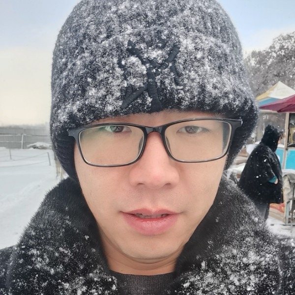 华子的第一张照片--百色相亲服务中心