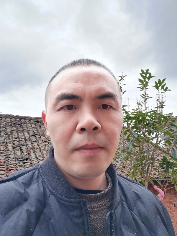 无悔的第一张照片--百色相亲服务中心