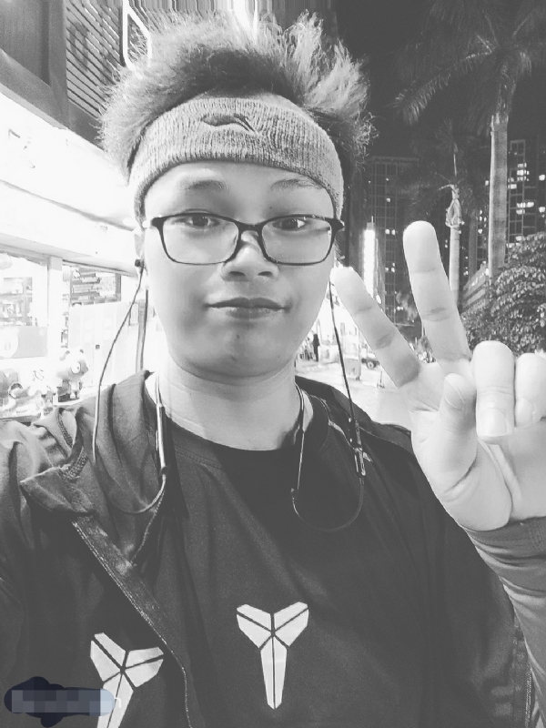 阿蒙的第一张照片--百色相亲服务中心