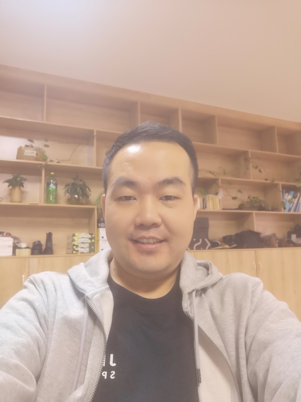 carl的第一张照片--百色相亲服务中心