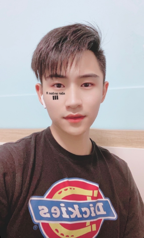 清风归客的第一张照片--百色相亲服务中心