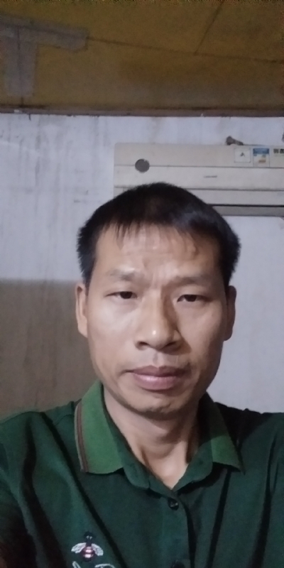 执着跋涉的第三张照片--百色相亲服务中心