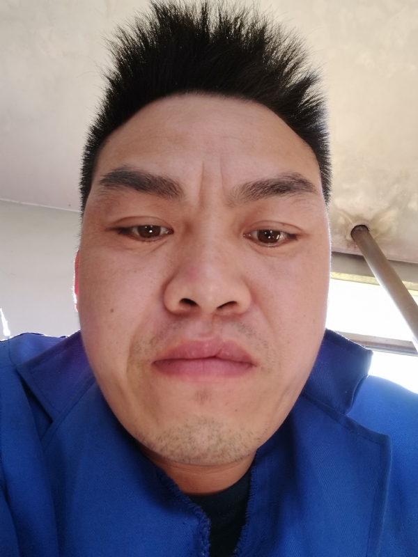 太阳红的第一张照片--百色相亲服务中心