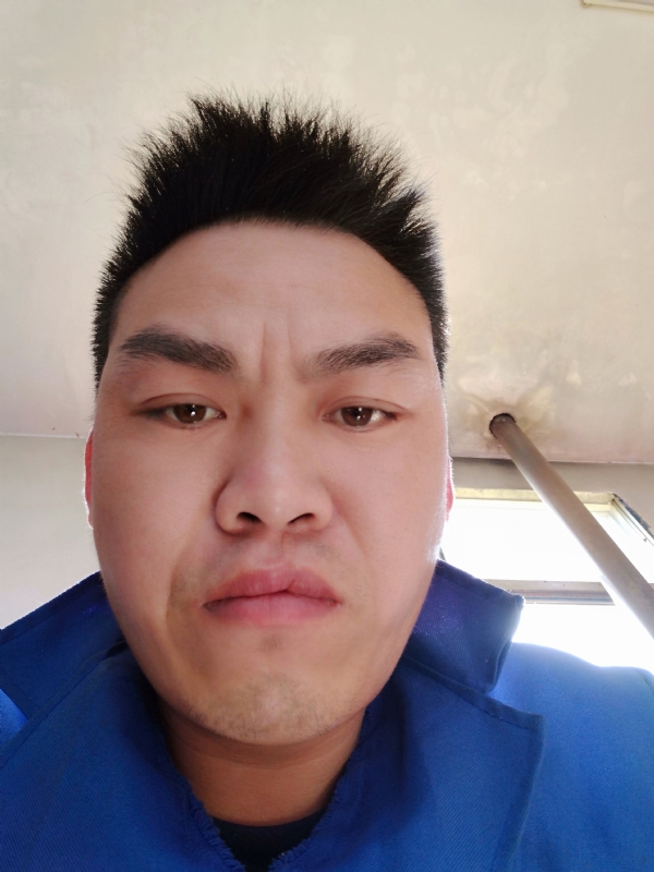 太阳红的第二张照片--百色相亲服务中心