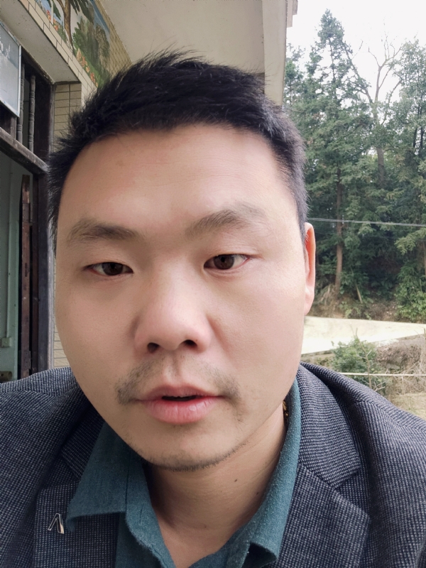 曾小焱的第一张照片--百色相亲服务中心