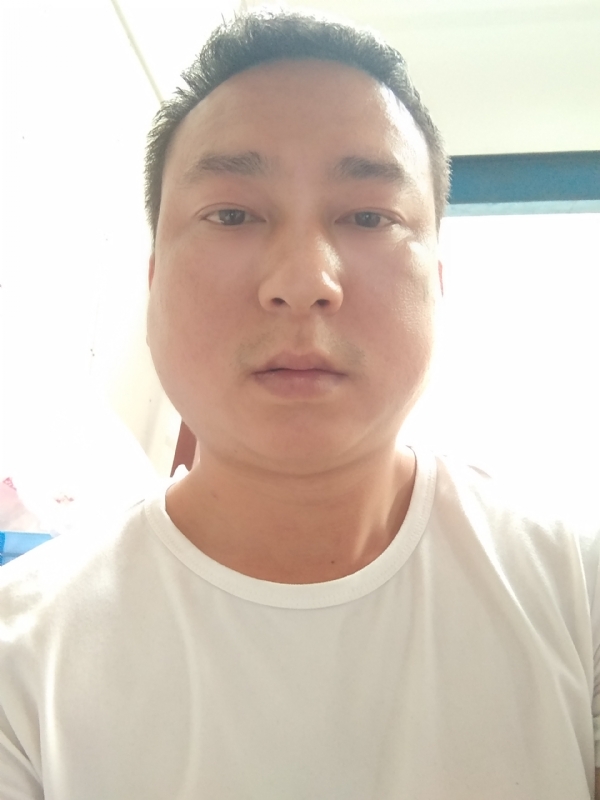 大叔的第一张照片--百色相亲服务中心