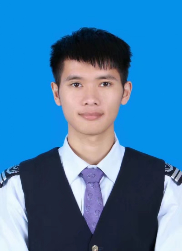 一头奔跑的熊的第一张照片--百色相亲服务中心