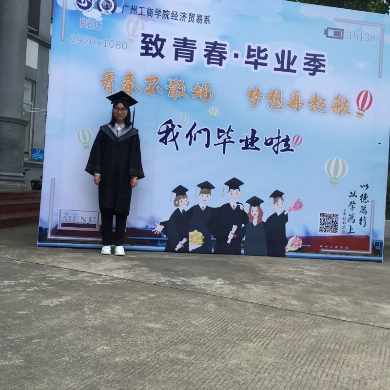 小小的第一张照片--百色相亲服务中心