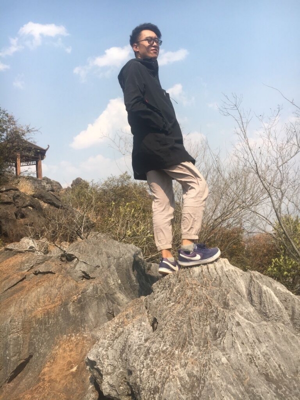 雨夜寻知己的第一张照片--百色相亲服务中心