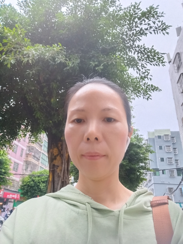 容容的第一张照片--百色相亲服务中心