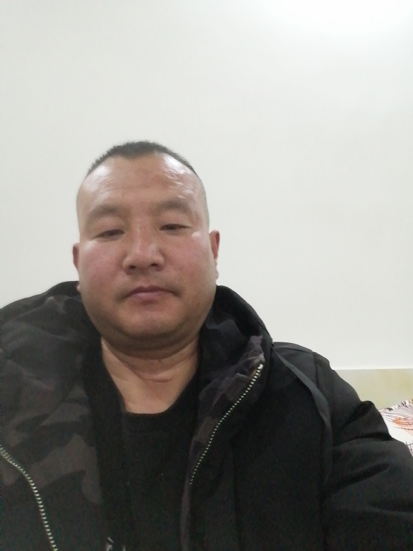 肖小江的第一张照片--百色相亲服务中心