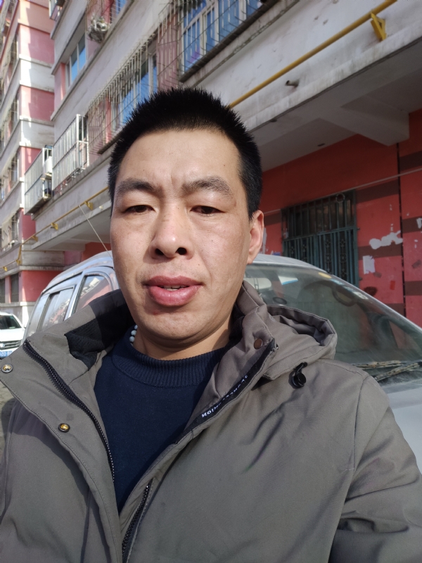 华哥的第二张照片--百色相亲服务中心