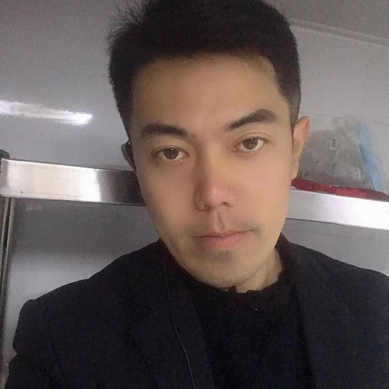 李龙的第二张照片--百色相亲服务中心