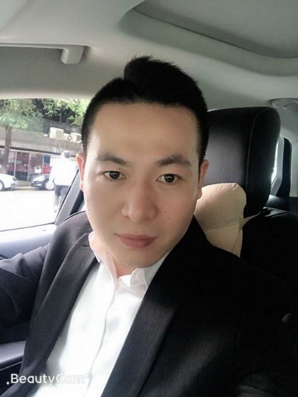 看海的第一张照片--百色相亲服务中心