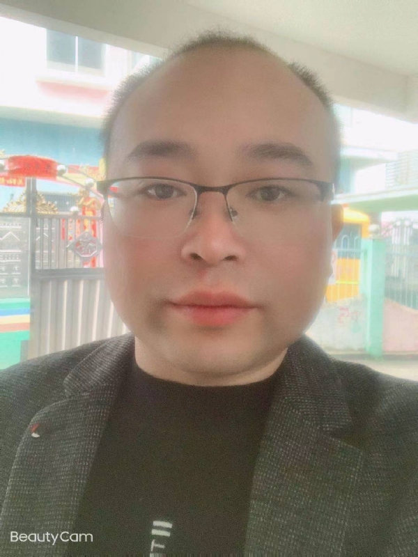 海阔凭鱼跃的第一张照片--百色相亲服务中心