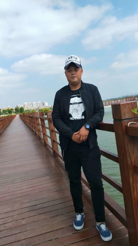 人生如戏的第二张照片--百色相亲服务中心