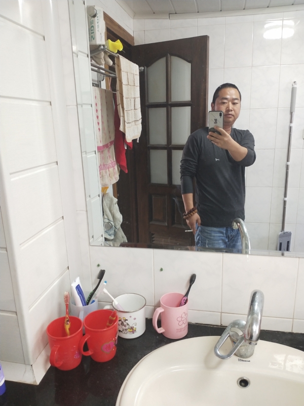 半世人间的第二张照片--百色相亲服务中心