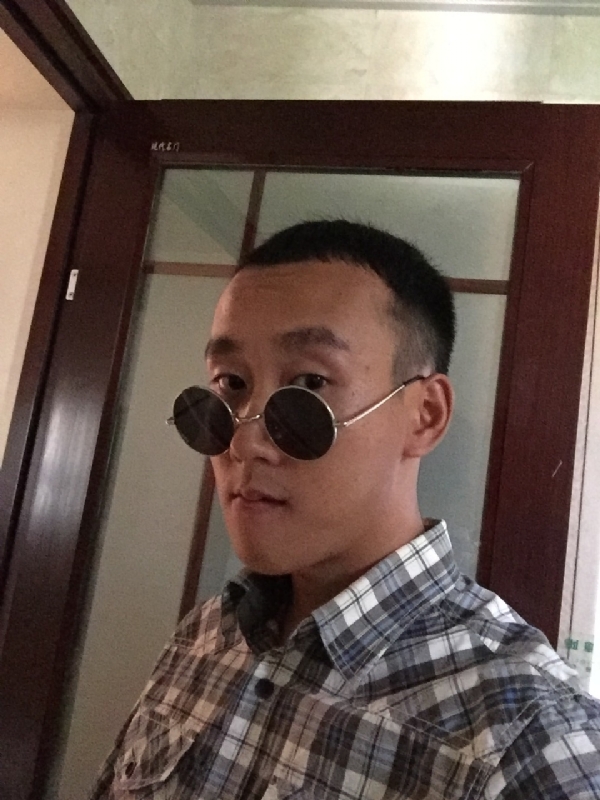 悲喜的第一张照片--百色相亲服务中心