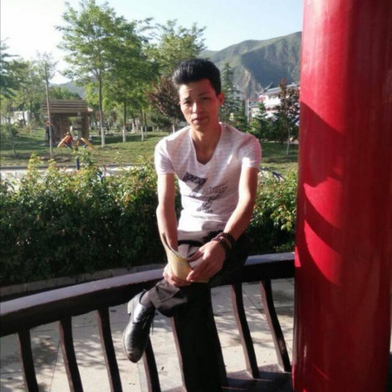 Bill的第一张照片--百色相亲服务中心