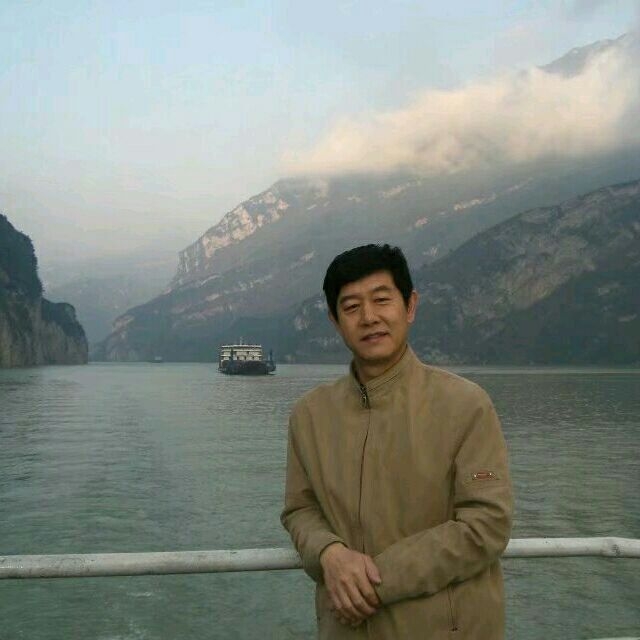 优秀善良1.78的第二张照片--百色相亲服务中心