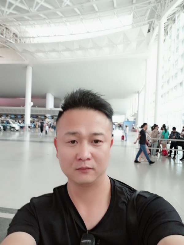 一叶知秋的第一张照片--百色相亲服务中心