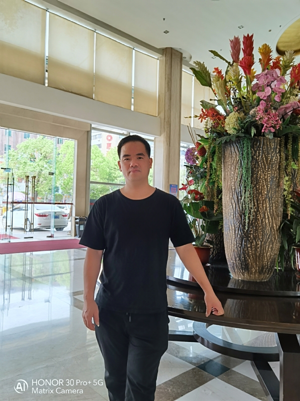 常在您心的第一张照片--百色相亲服务中心