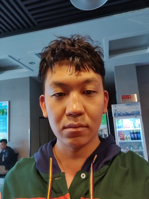 文哈哈的第一张照片--百色相亲服务中心